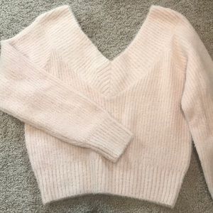 H&M Light Pink V-Neck Sweater